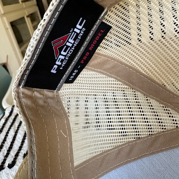 Kendra Scott Ball Cap Hat - Picture 3 of 4